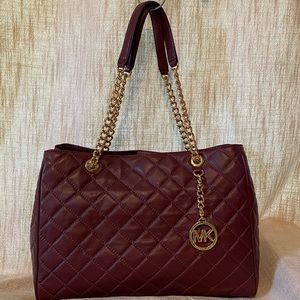 COPY - Michael Kors tote